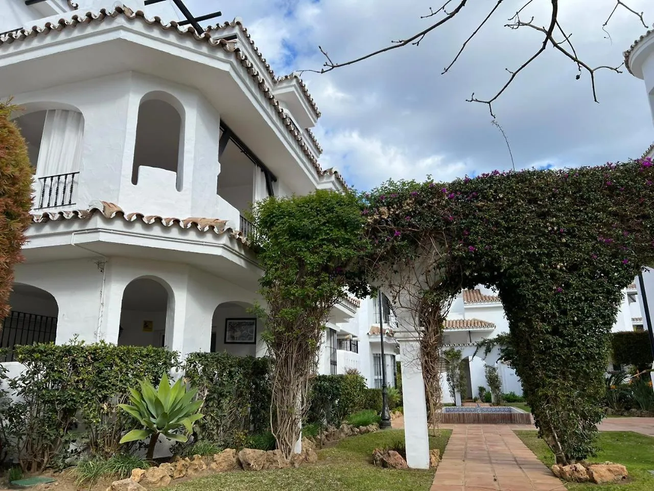 Beautiful 2 Bedroom Apartment In Puerto Banus ! Marbella