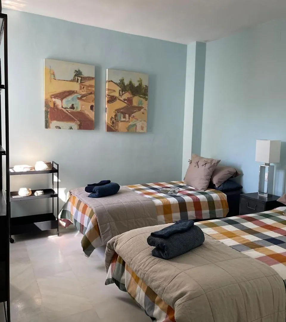 Beautiful 2 Bedroom Apartment In Puerto Banus ! Marbella Spain