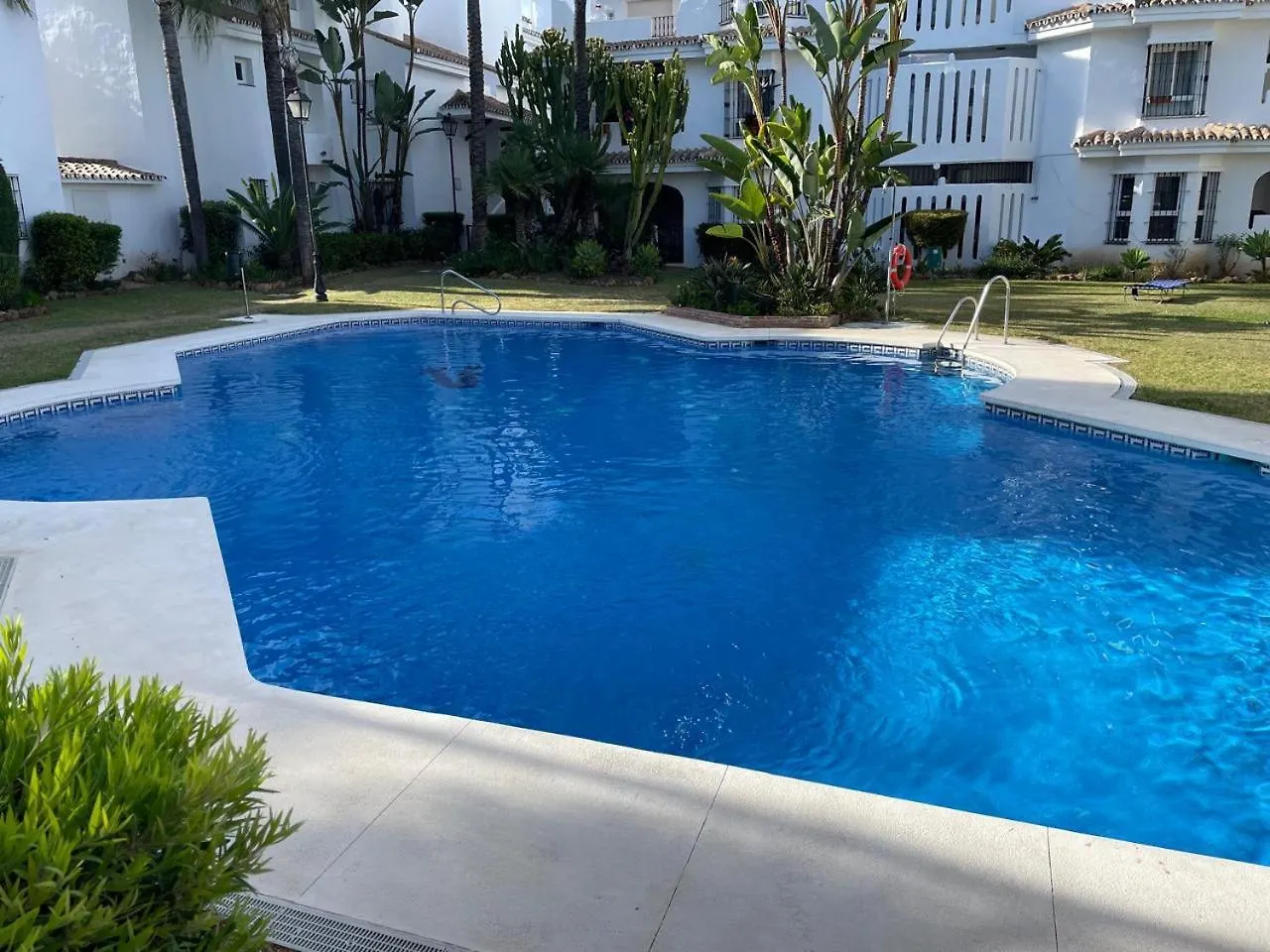 Beautiful 2 Bedroom Apartment In Puerto Banus ! Marbella