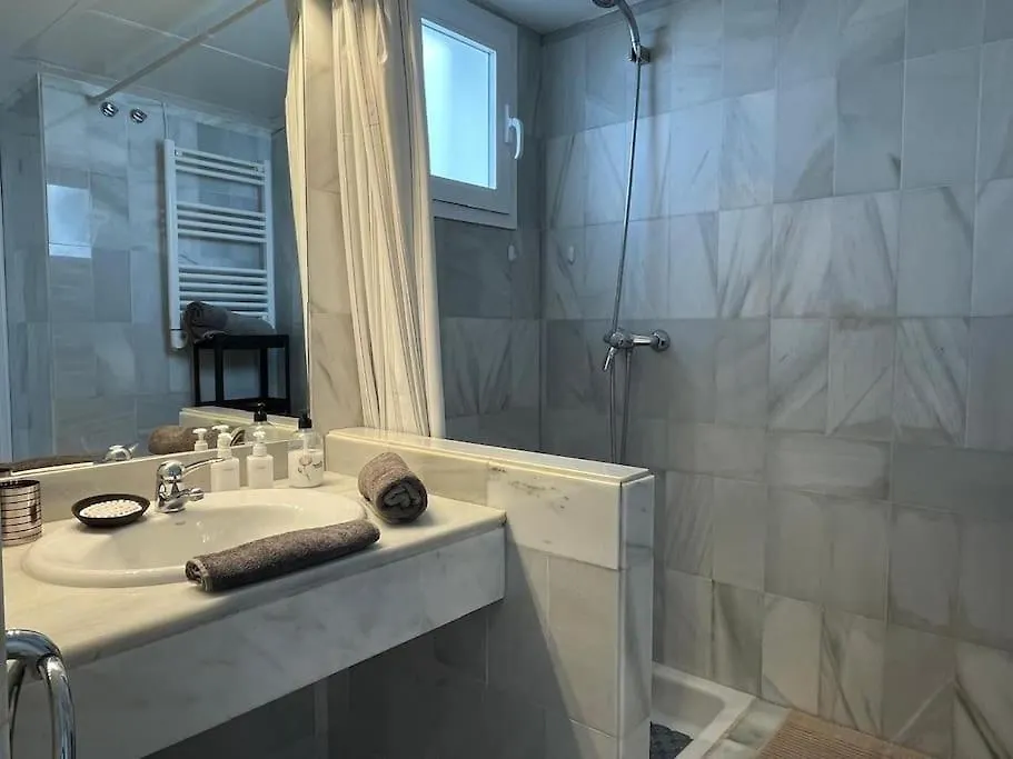 Beautiful 2 Bedroom Apartment In Puerto Banus ! Marbella
