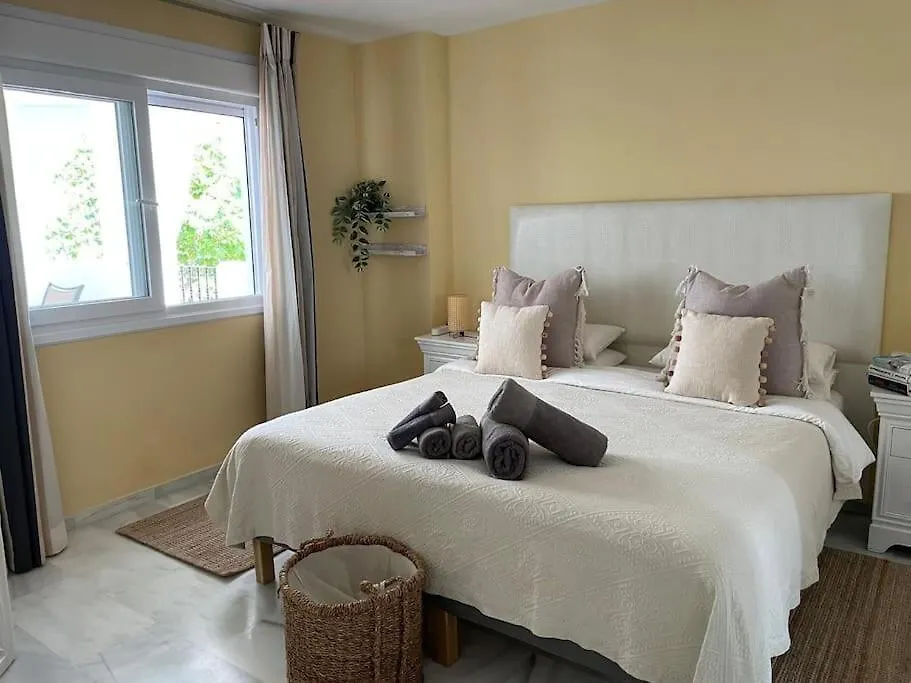 Beautiful 2 Bedroom Apartment In Puerto Banus ! Marbella